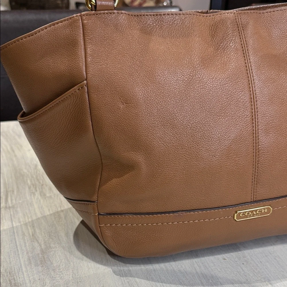 Coach elegant tote